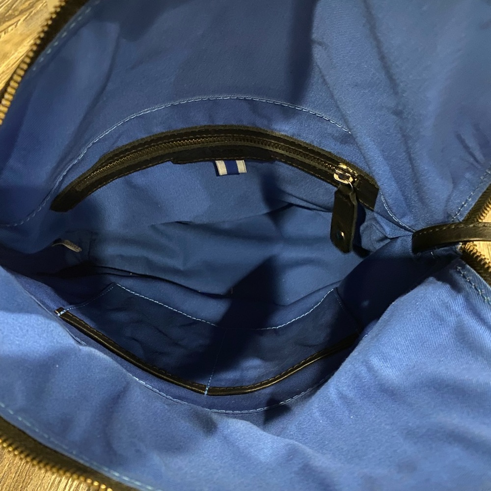 Lumi Leather Theodore Messenger Bag - Picture 5 of 5